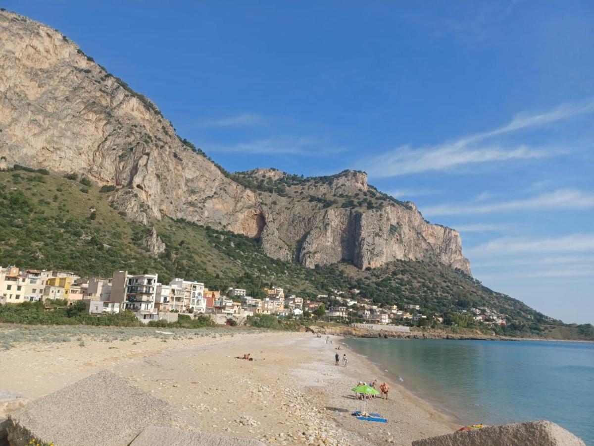 Giorgisa Apartment Palermo Luaran gambar